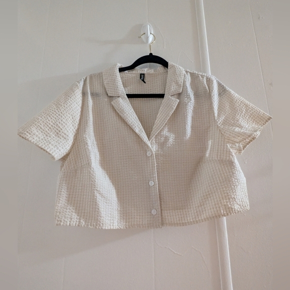 H&M Divided Cream Textured Button-Down Shirt - Picture 5 of 12
